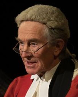 Christopher Ravenscroft Headshot