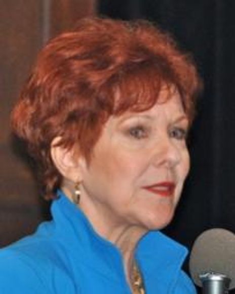 Donna Wandrey Headshot