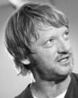 Douglas Henshall Headshot