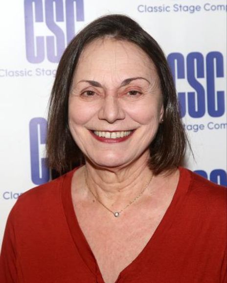 Alma Cuervo Headshot