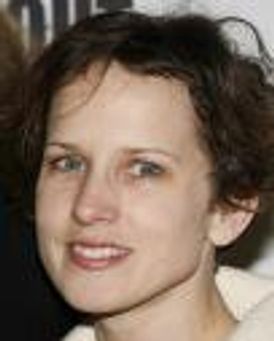 Jennifer Dundas Headshot