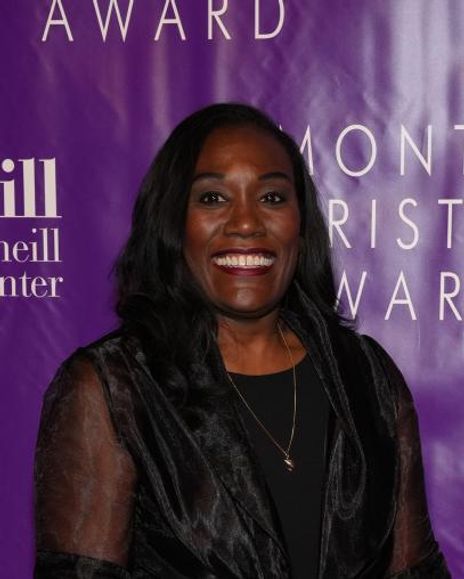 Tiffani Gavin Headshot