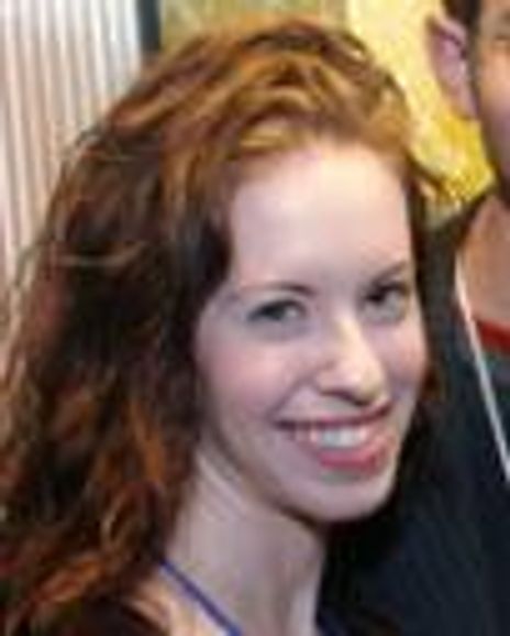 Elisabeth Schneider Headshot