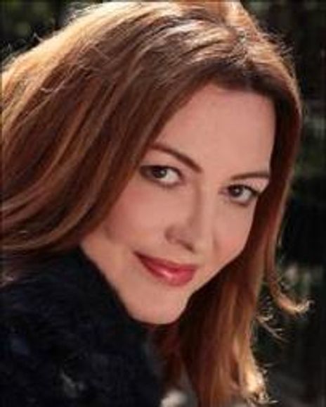 Patricia Leonard Headshot