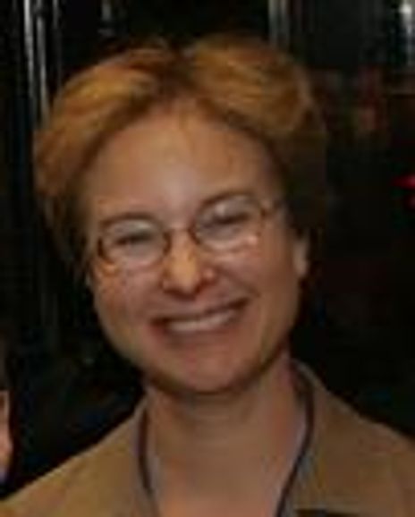 Leslie Arden Headshot