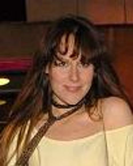 Abi Titmuss Headshot