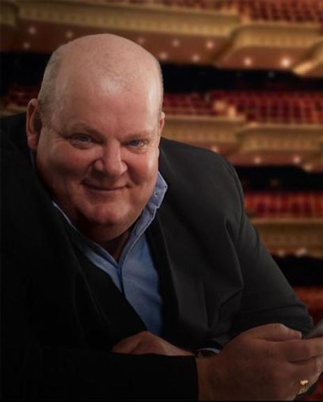 Toby Simkin Headshot