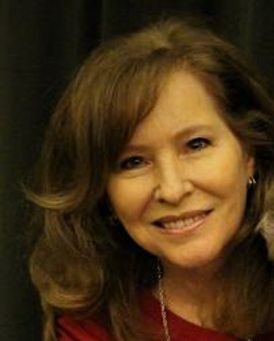 Peggy Nelson Headshot