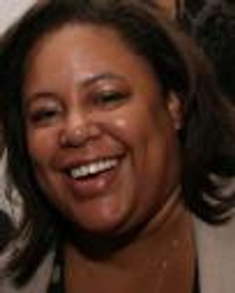 Cat McKenzie Headshot