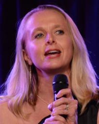 Catherine Brunell Headshot