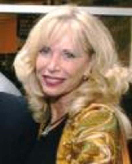 Trish Gurland Headshot