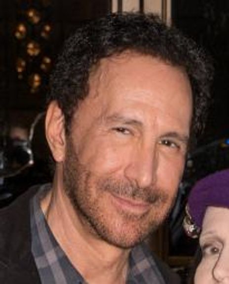 Peter Thomas Headshot