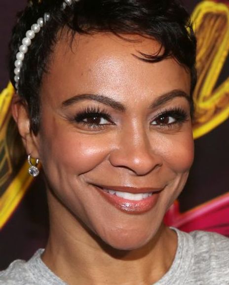 Carly Hughes Headshot