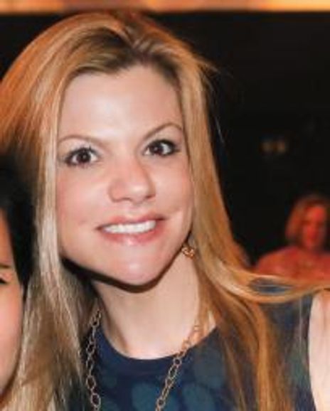 Leslie Gray Headshot