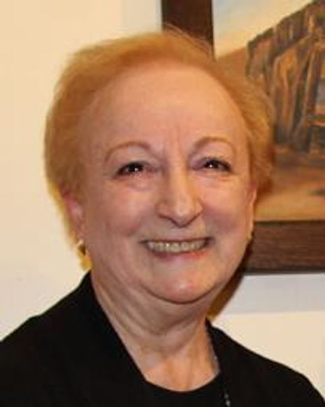 Margaret Miller Headshot