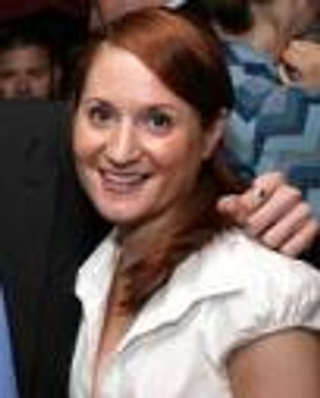 Charly Seamon Headshot