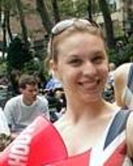 Holly Burton Headshot