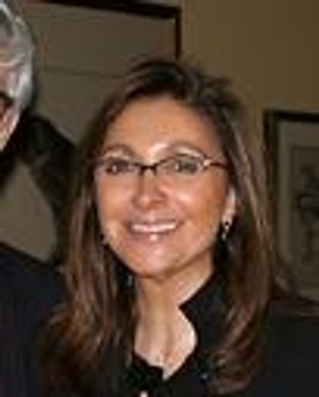 Marian Bidwell Headshot