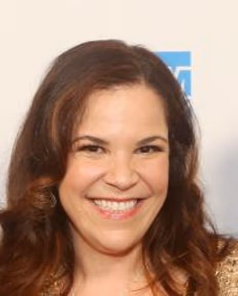 Lindsay Mendez Headshot