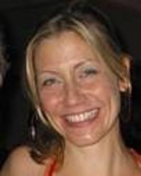 Elizabeth Rossa Headshot