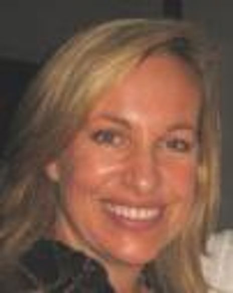 Emma Walton Headshot