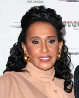 Frances Robinson Headshot