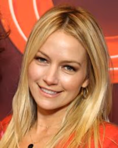 Becki Newton Headshot