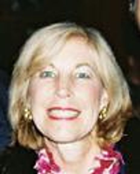 Carin Geiger Headshot