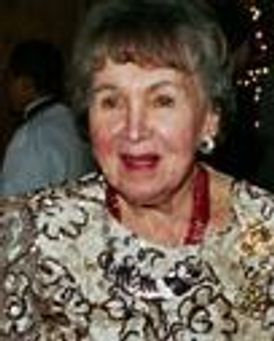 Helen Tucker Headshot