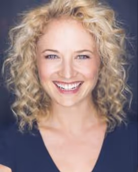 Hayley Podschun Headshot
