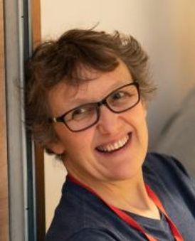 Joyce Henderson Headshot