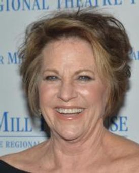 Lorna Luft Headshot