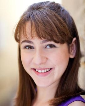 Melody Hollis Headshot