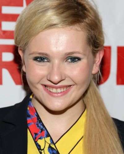 Abigail Breslin Headshot