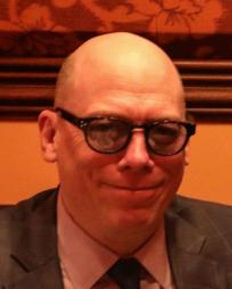 Rafael Ferrer Headshot