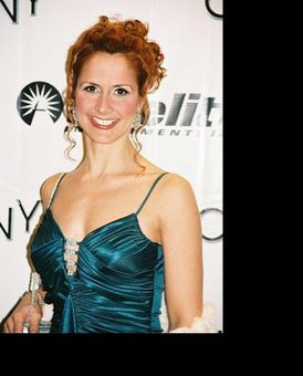 Kelly Jeanne Grant Headshot