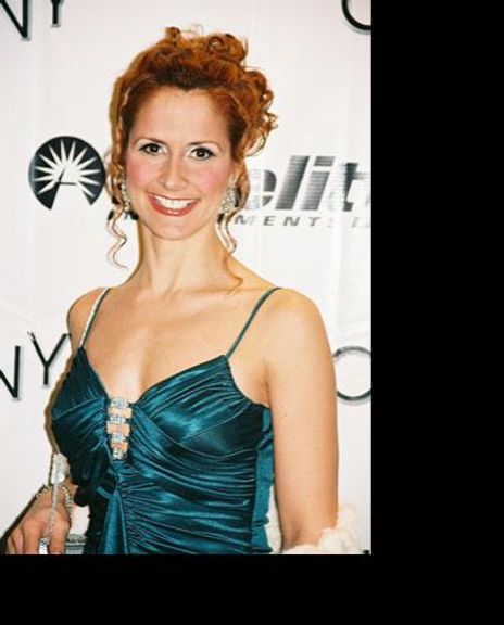 Kelly Jeanne Grant Headshot