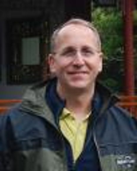 Stephen Cowles Headshot