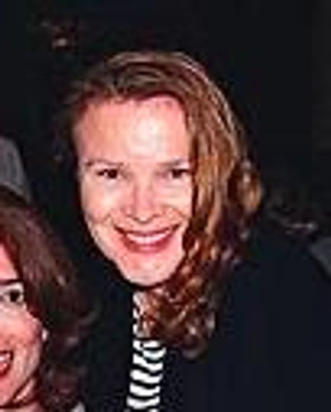 Maureen Moore Headshot