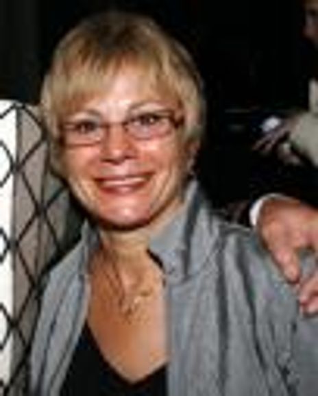 Cheryl Schwartz Headshot