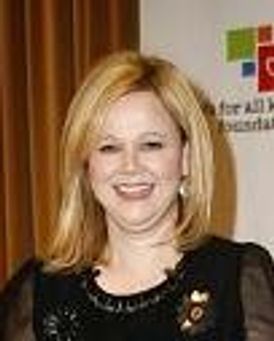 Caroline Rhea Headshot