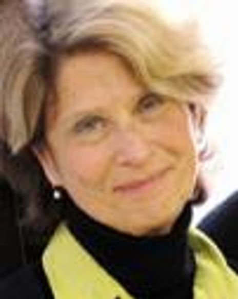 Janet Surrey Headshot