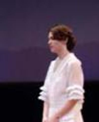 Maggie Siff Headshot