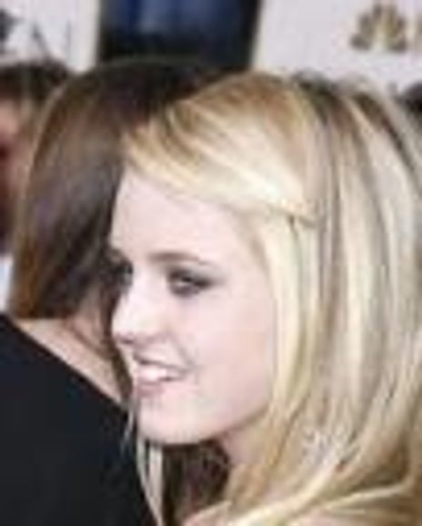 Lorraine Nicholson Headshot