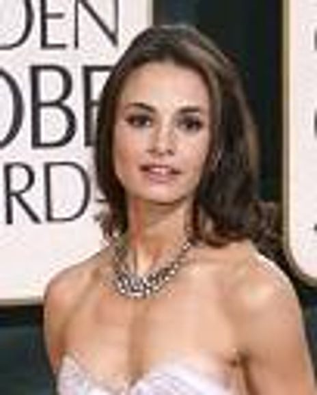 Mia Maestro Headshot