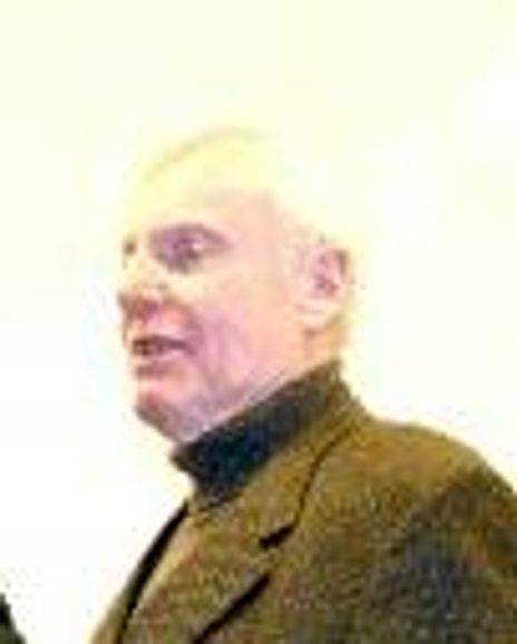 Michael Pitt Headshot