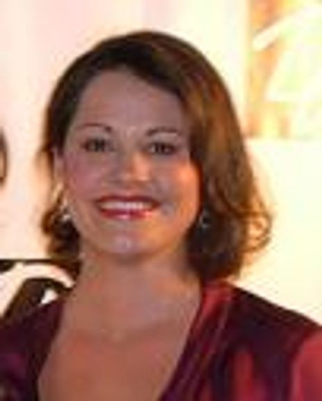 Ali Brown Headshot
