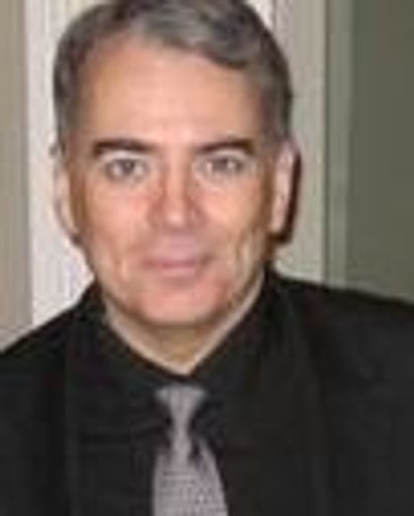 Simon Pereira Headshot
