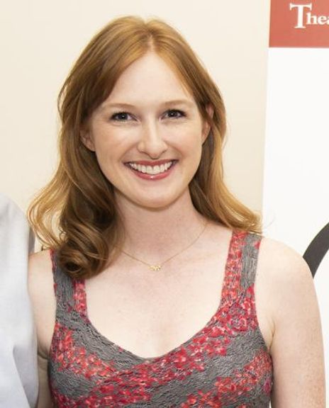 Erin Mackey Headshot