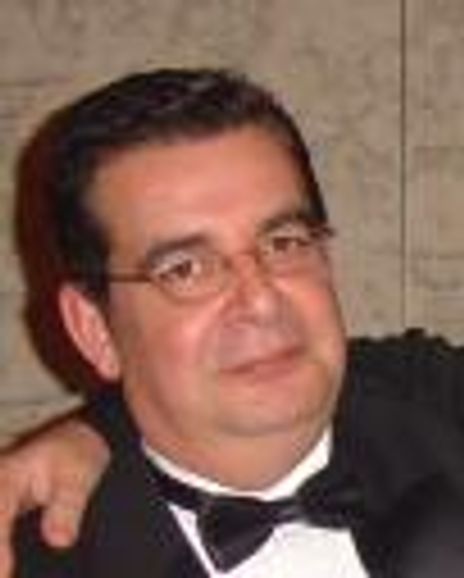 Dennis Paquin Headshot